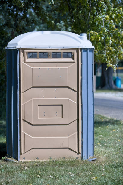 Portable Toilet Options We Offer in Englewood, FL